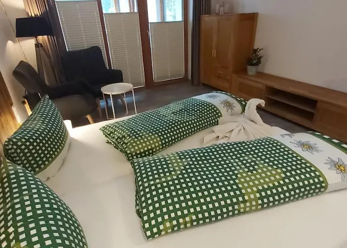 Zugspitzchalets